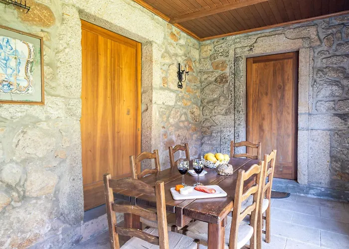 Martim With Pool & Big Garden Near Braga By Se *